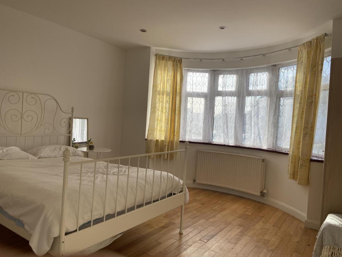 Art Double Bed Room 埃奇韦尔 外观 照片