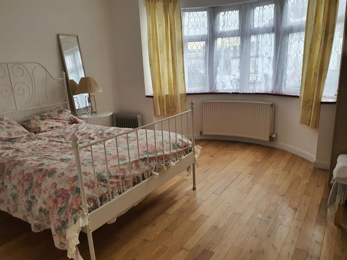 Art Double Bed Room 埃奇韦尔 外观 照片