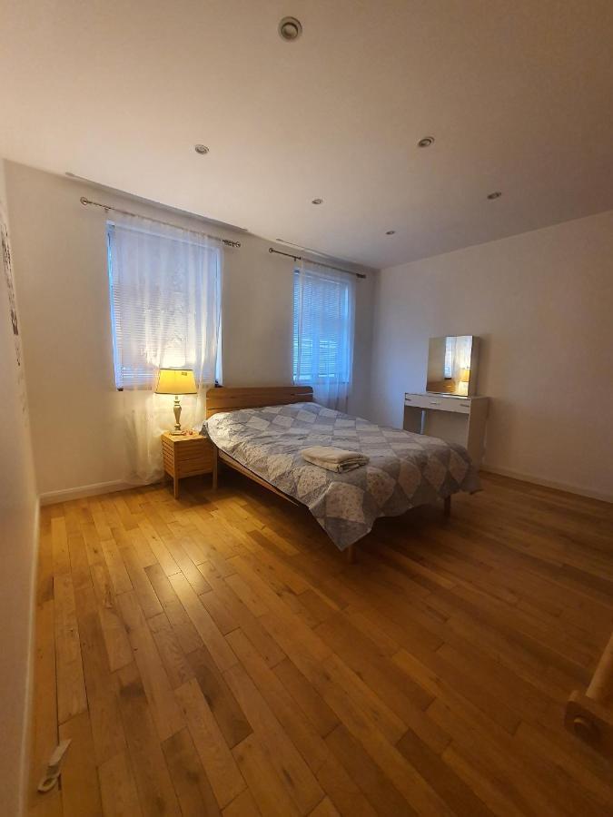 Art Double Bed Room 埃奇韦尔 外观 照片